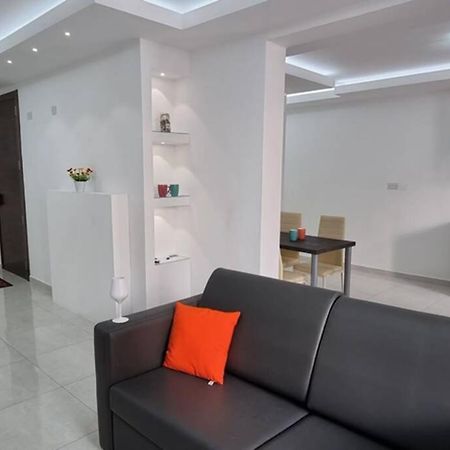 Seaview 2 Double Bedroom Modern Apartment St. Paul's Bay Dış mekan fotoğraf